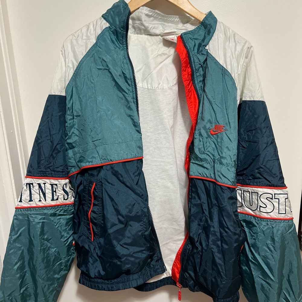 Vintage NIKE Just Do It Windbreaker